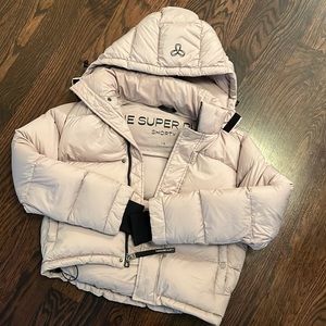 Aritiza The Super Puff Shorty in Lilac/Lavender